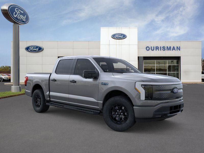 2025 Ford F-150 Lightning XLT's photo