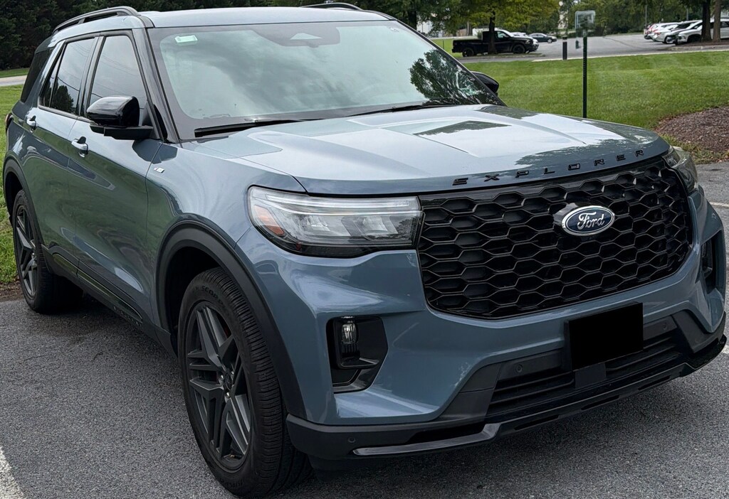Used 2025 Ford Explorer ST-Line SUV