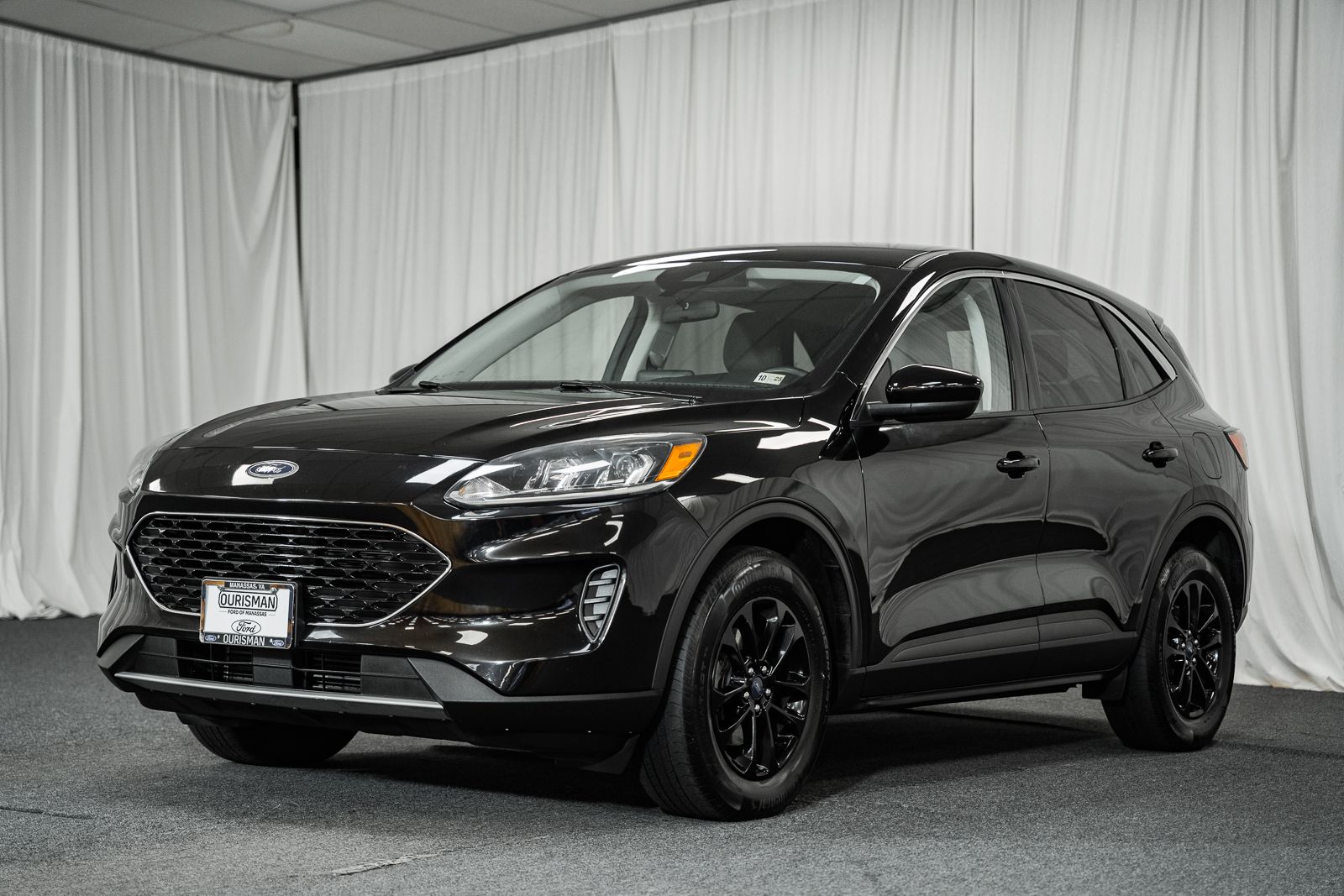 2021 Ford Escape SE photo 3