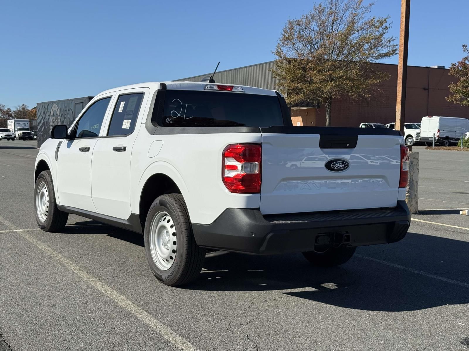 2025 Ford Maverick XL photo 3