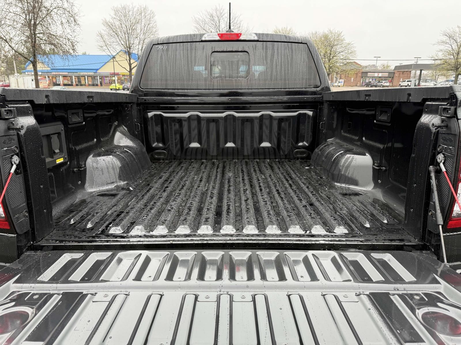 2025 Ford Ranger XLT - Photo 11