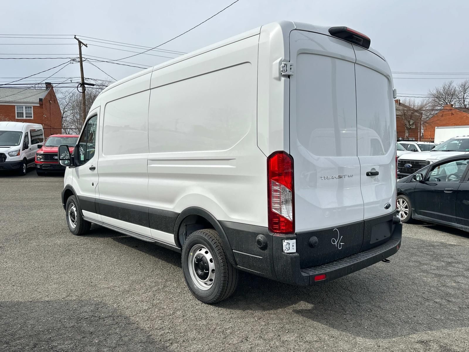 2025 Ford Transit photo 4