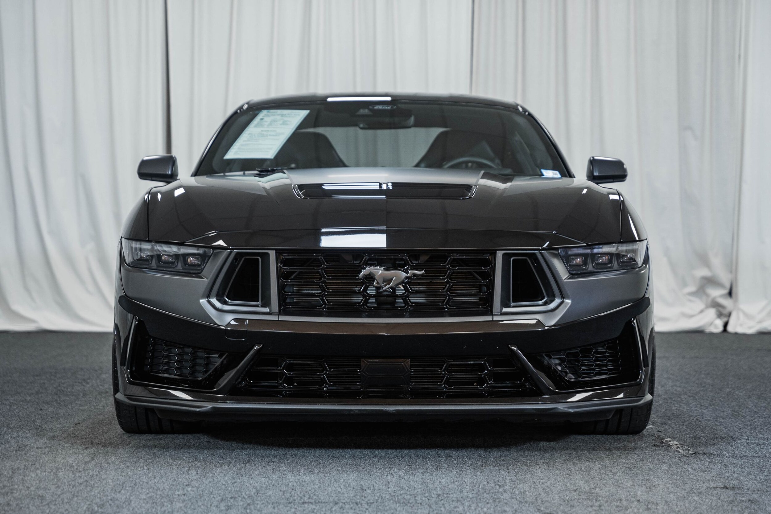 2024 Ford Mustang Dark Horse photo 2
