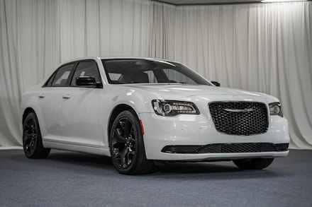2021 Chrysler 300 Touring Sedan