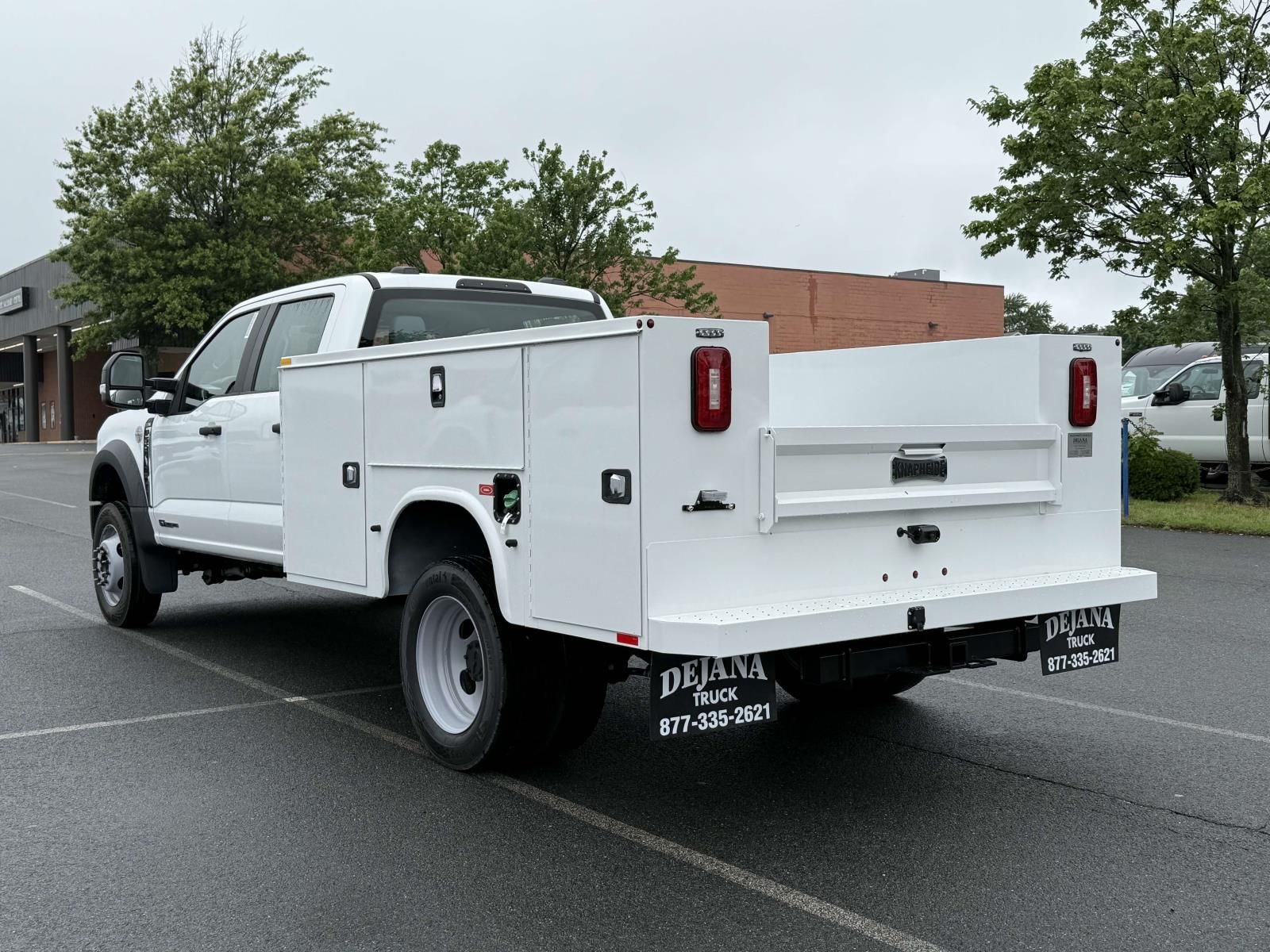 2025 Ford F-550 XL photo 3