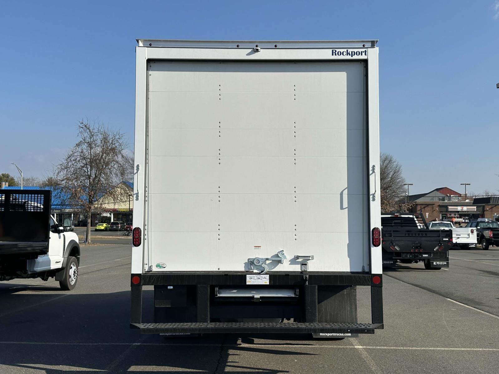 2025 Ford E-350 photo 3