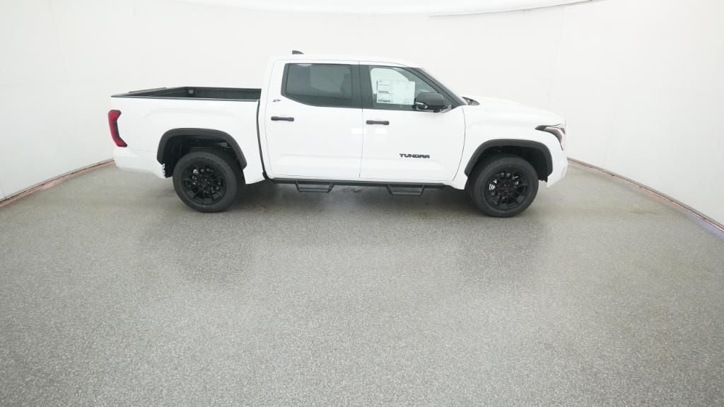 2026 Toyota Tundra SR5 - Photo 9
