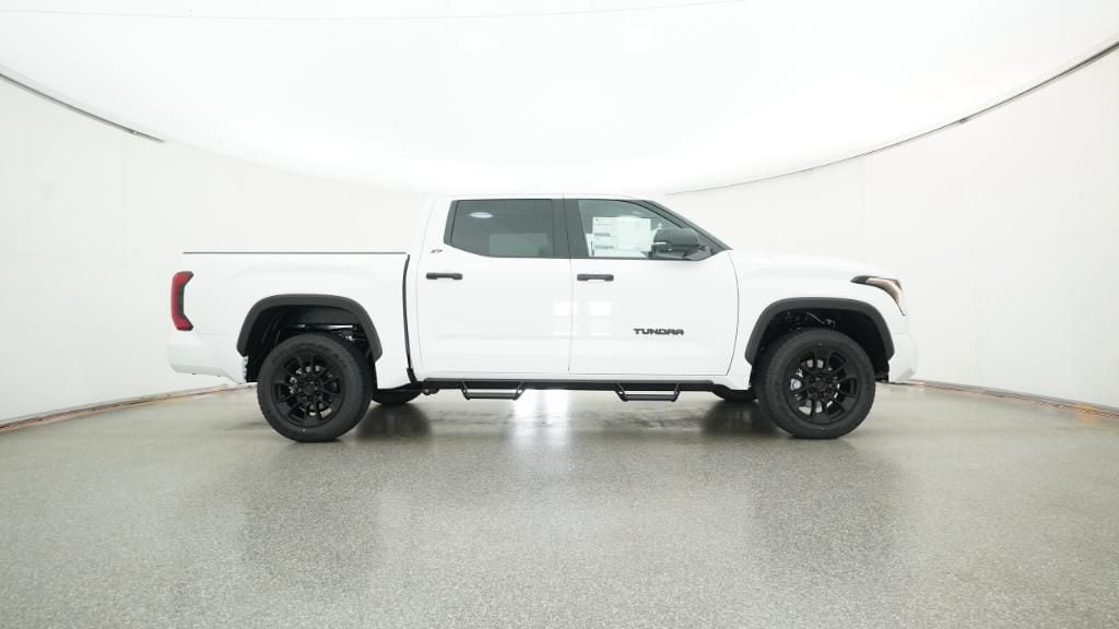 2026 Toyota Tundra SR5 - Photo 12