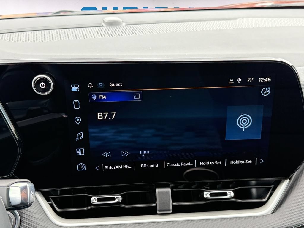 2027 Chevrolet Equinox LT - Photo 14