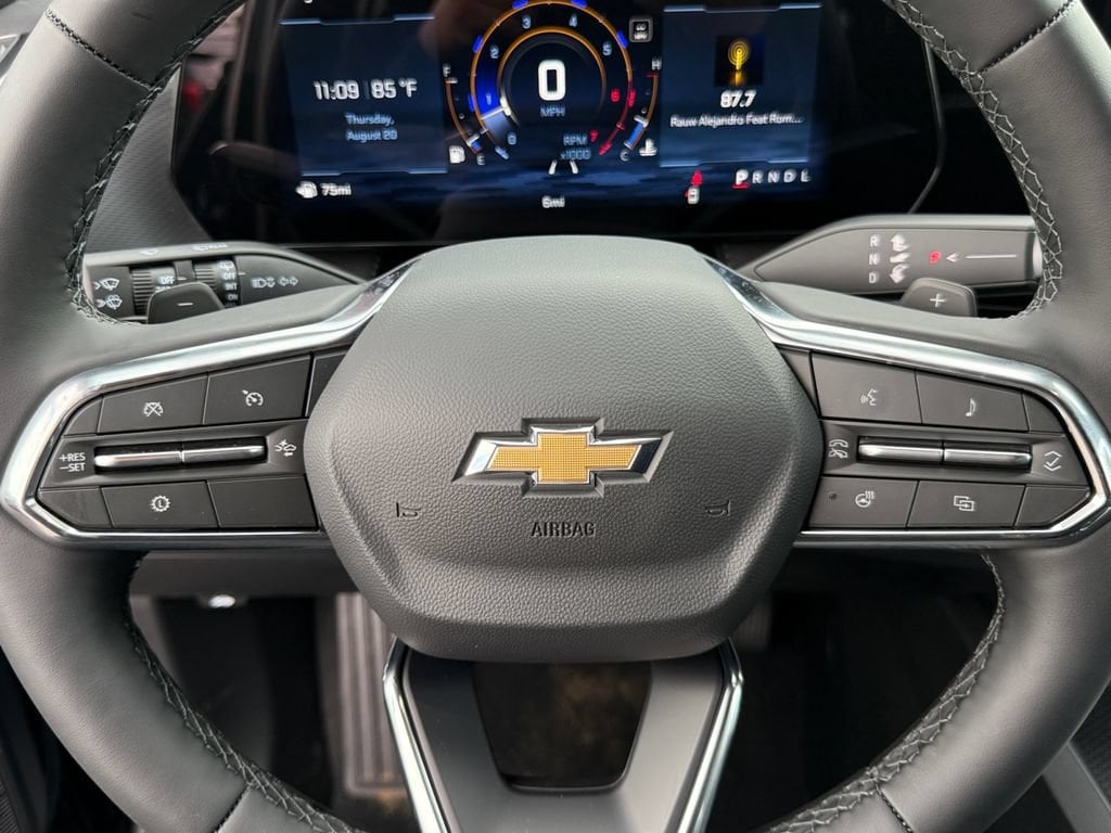 2027 Chevrolet Equinox LT - Photo 18