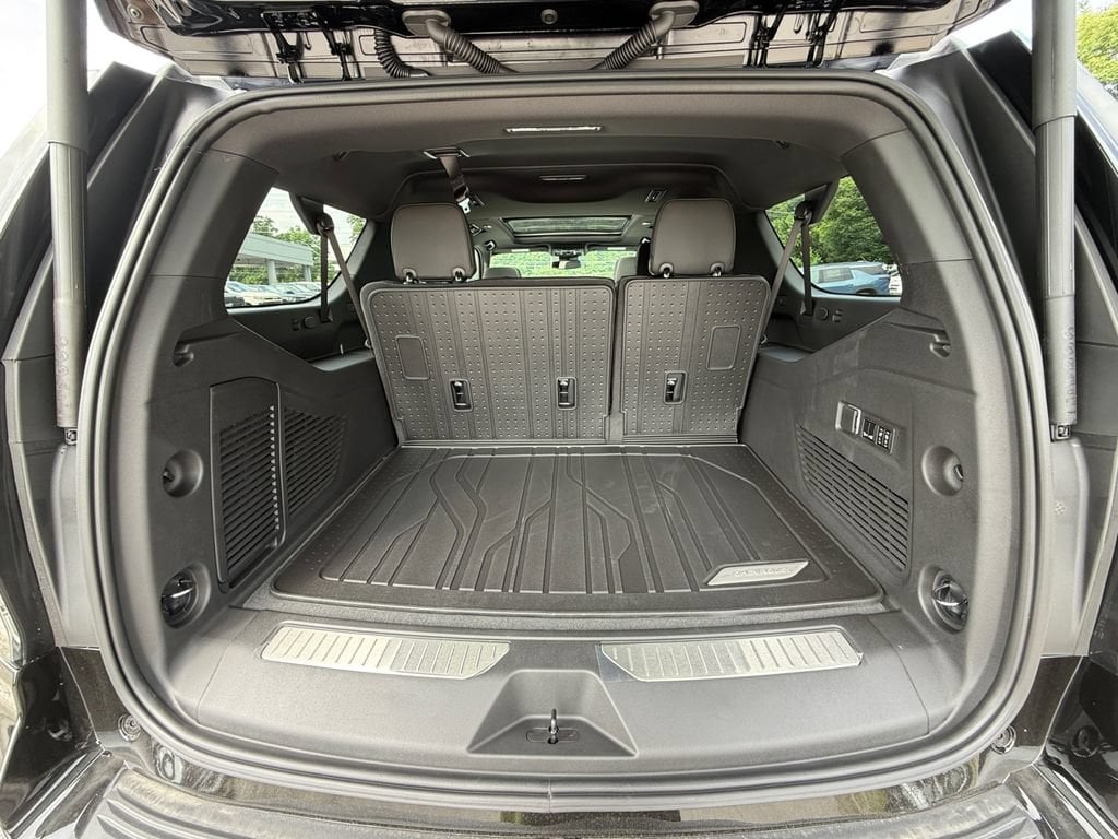 2026 Chevrolet Suburban Premier - Photo 27