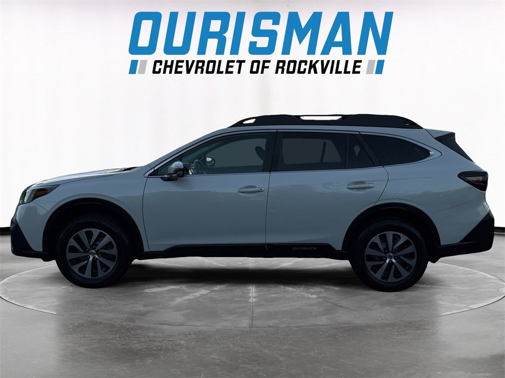 2022 Subaru Outback Premium photo 2