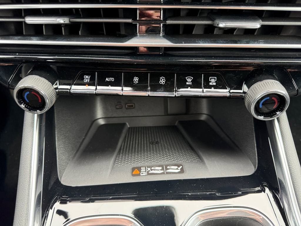 2026 Chevrolet Traverse LT - Photo 18