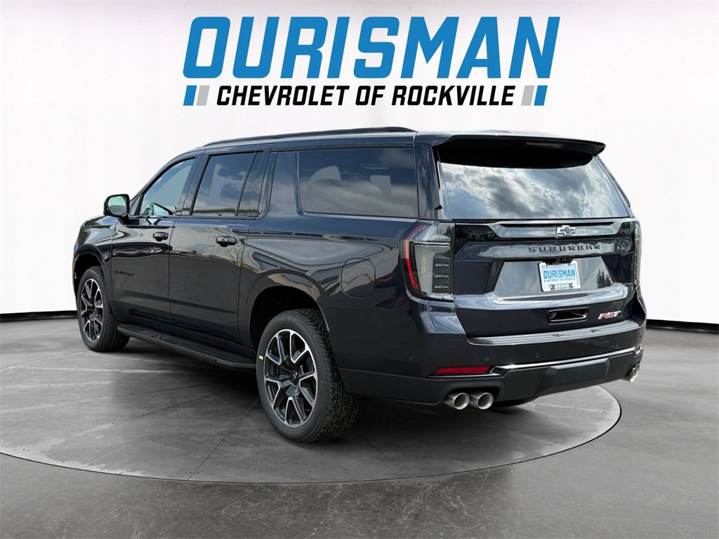 2026 Chevrolet Suburban RST photo 3