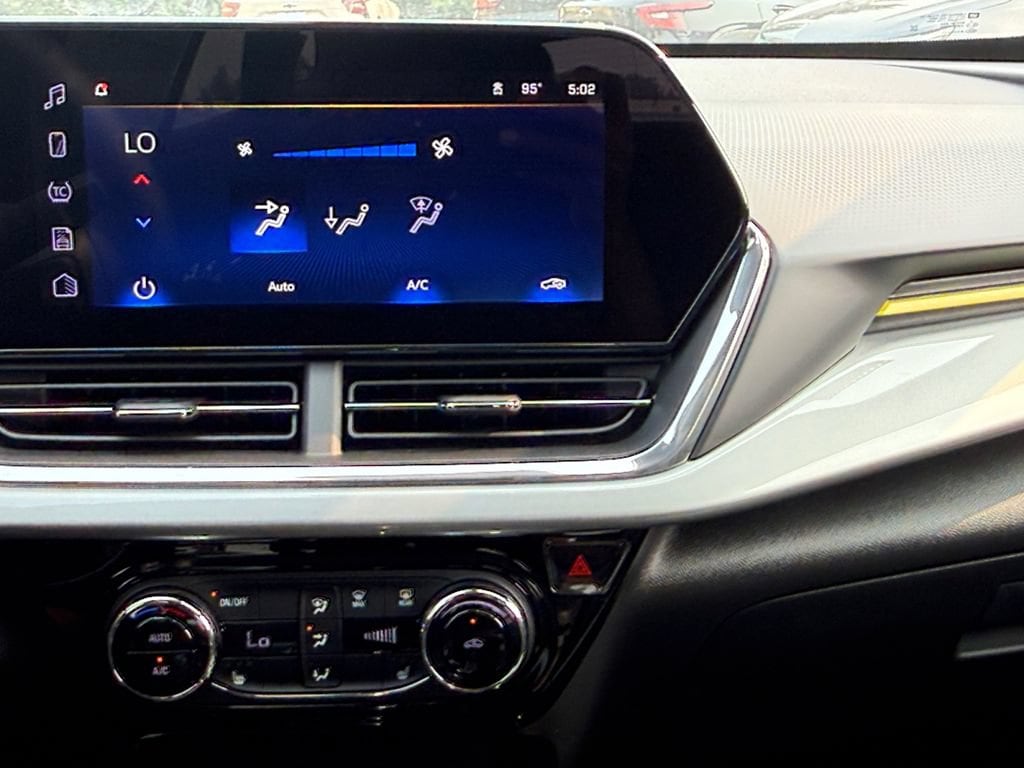 2026 Chevrolet Trax LT - Photo 16