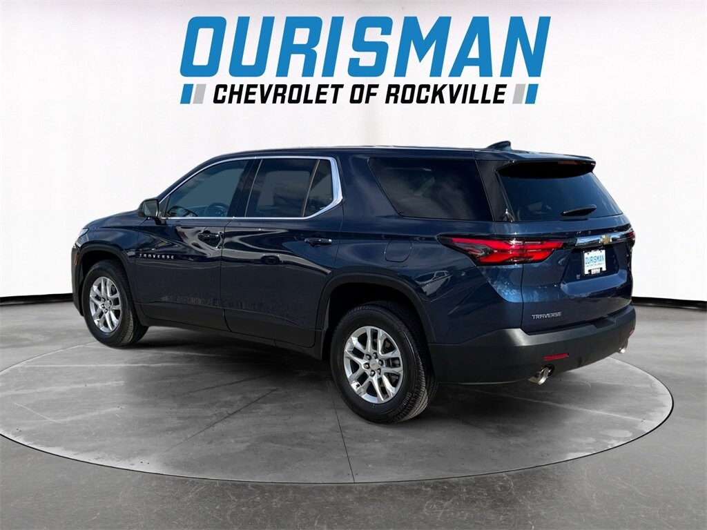 Used 2023 Chevrolet Traverse LS SUV