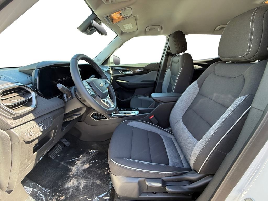 2026 Chevrolet Trailblazer LT - Photo 9