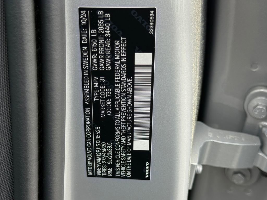 2025 Volvo XC90 Core - Photo 26