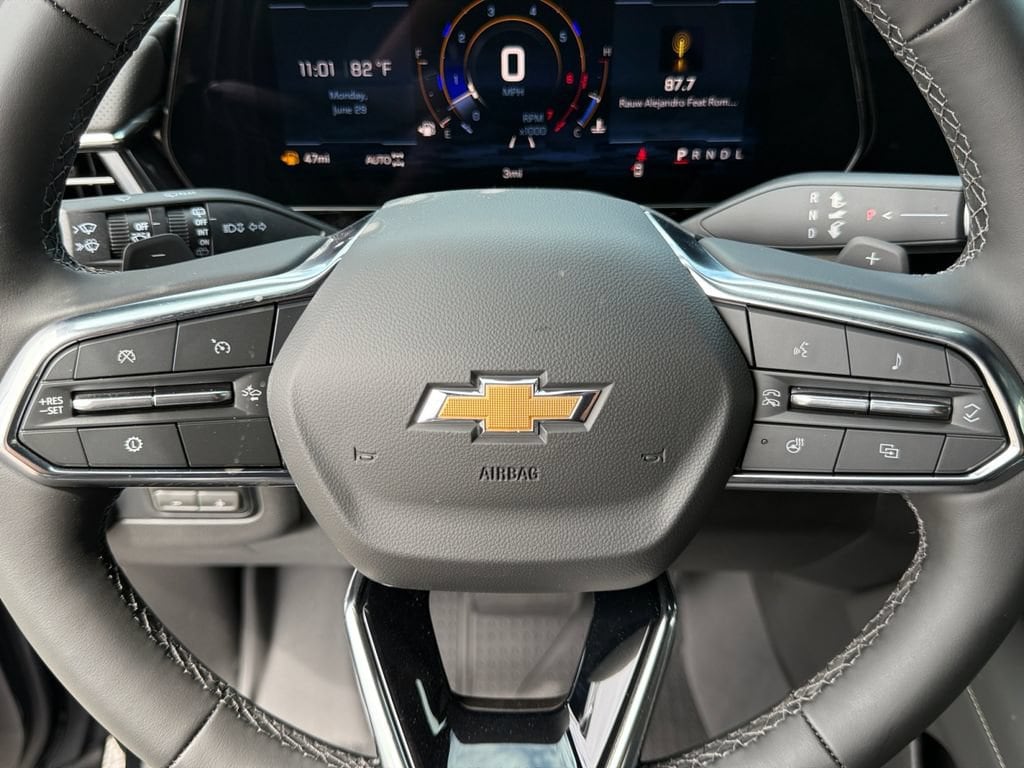 2026 Chevrolet Suburban Premier - Photo 21