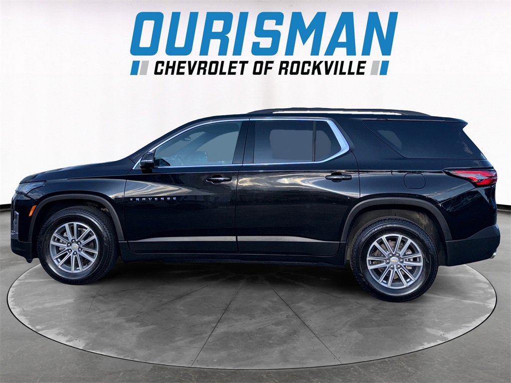 2023 Chevrolet Traverse 1LT photo 2