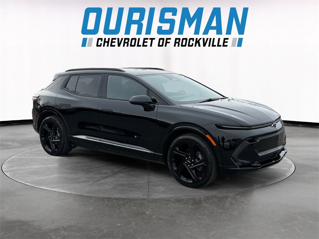 2024 Chevrolet Equinox EV Launch Edition's photo