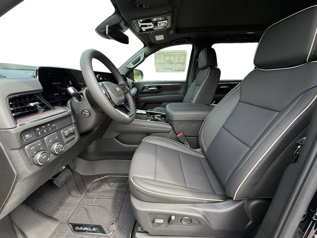 2026 Chevrolet Suburban Premier - Photo 9