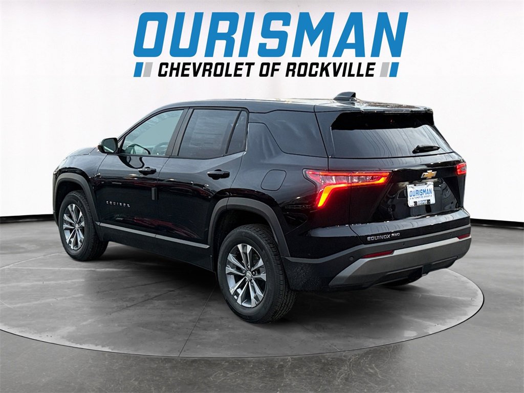 2026 Chevrolet Equinox LT photo 2