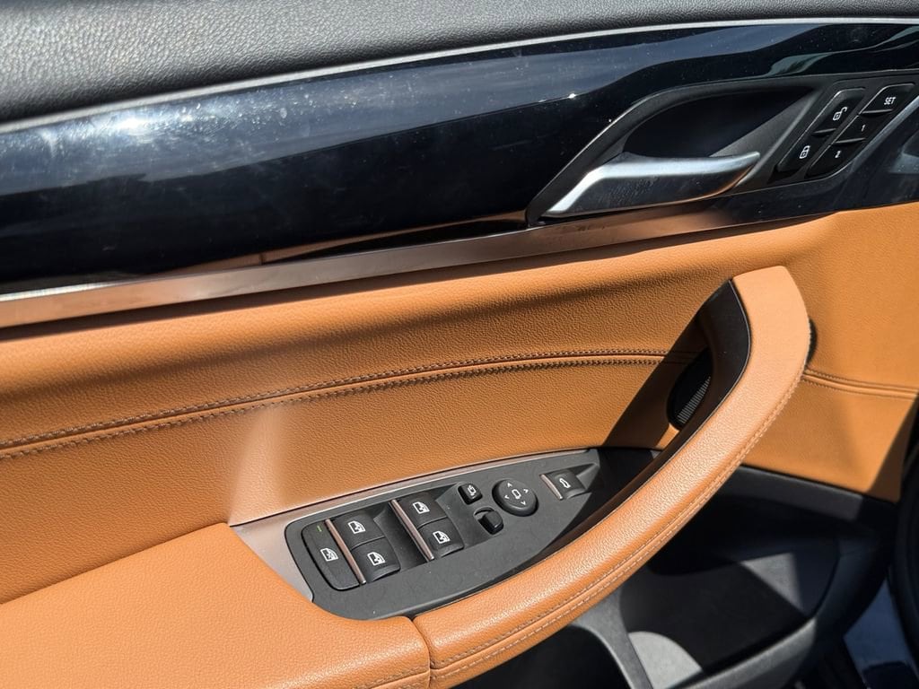 2022 BMW X4 30i - Photo 11