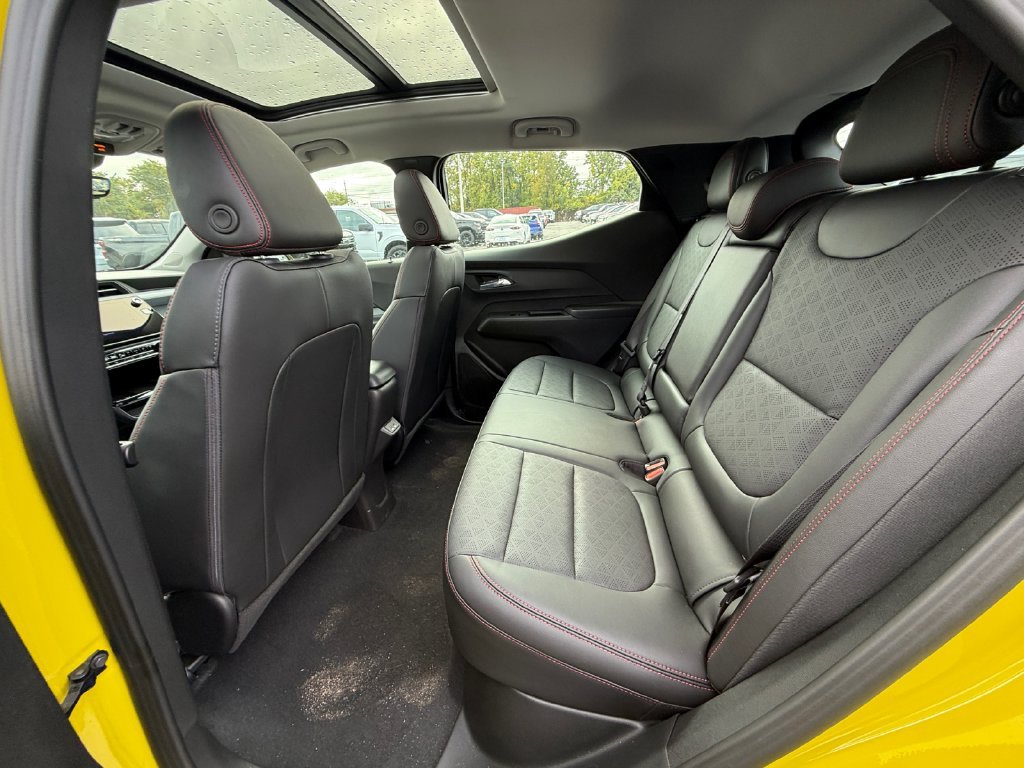 2027 Chevrolet Bolt RS - Photo 25