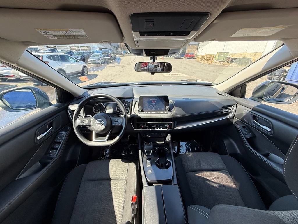 2024 Nissan Rogue SV - Photo 20
