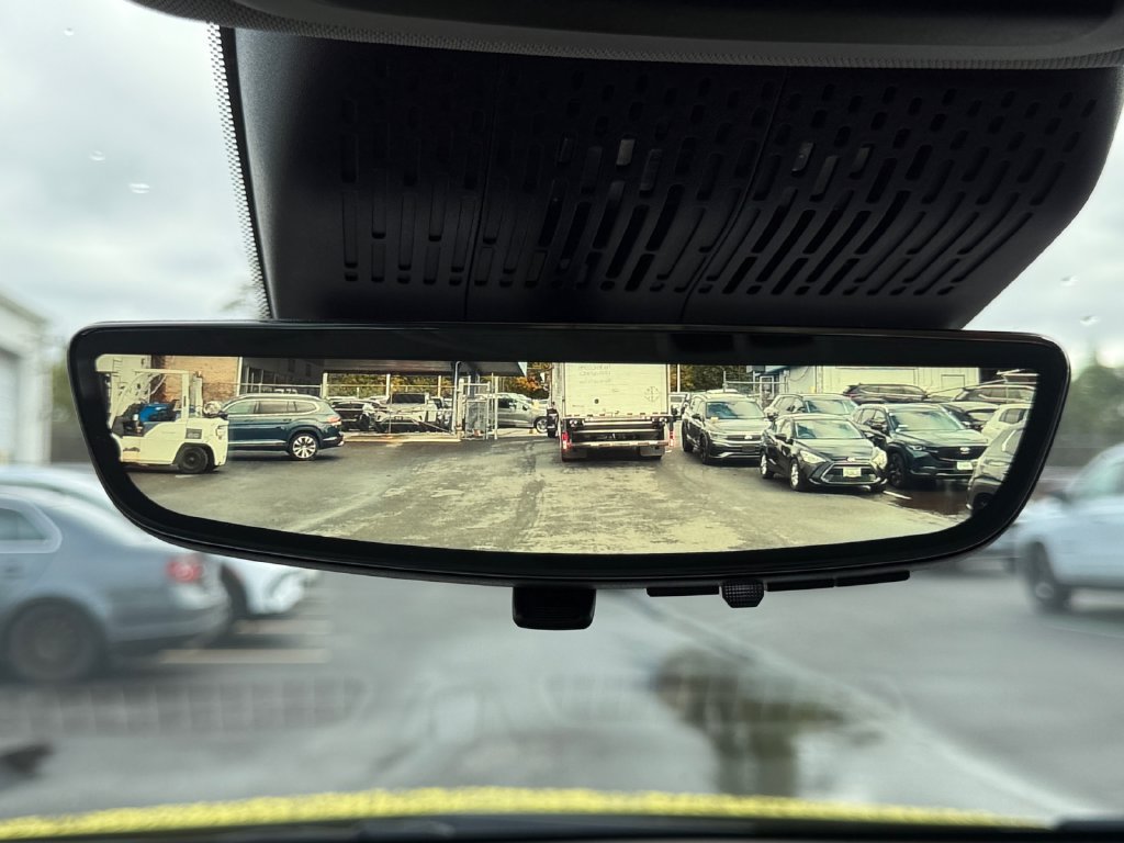 2027 Chevrolet Bolt RS - Photo 19