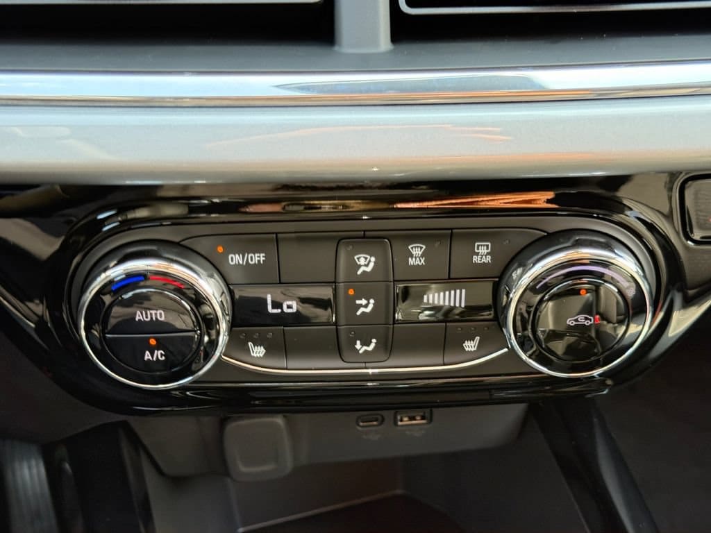 2026 Chevrolet Trax LT - Photo 17