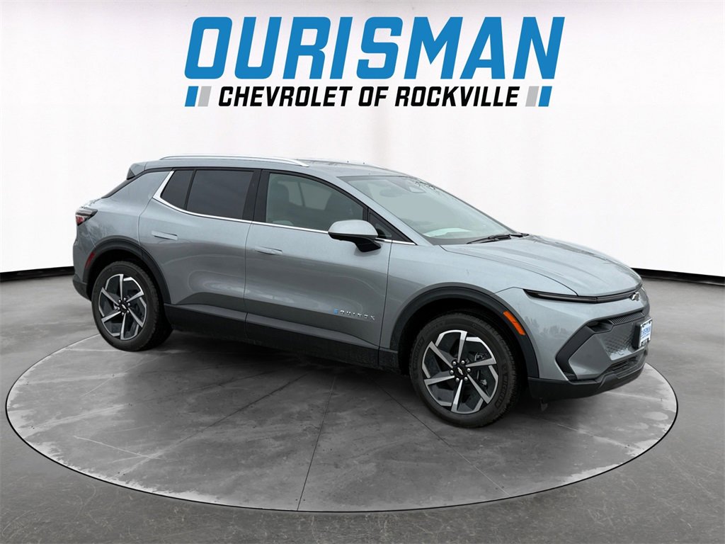 2026 Chevrolet Equinox EV 2LT's photo