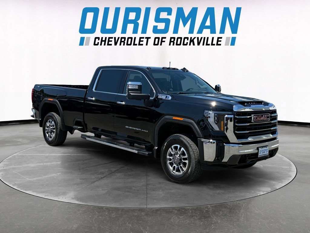 2025 GMC Sierra SLT 4WD Crew Cab Standard Box's photo