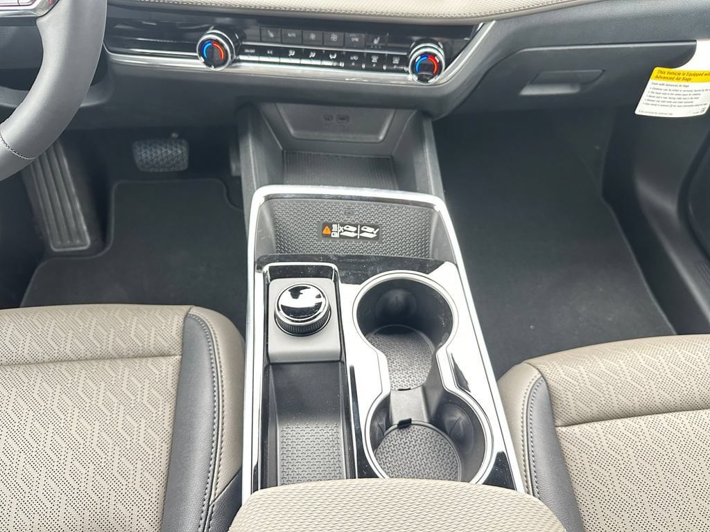 2026 Chevrolet Equinox LT - Photo 11