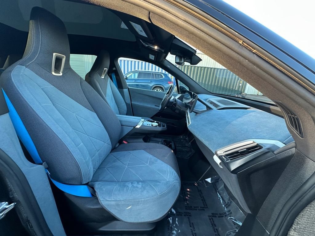 2023 BMW iX Base - Photo 27
