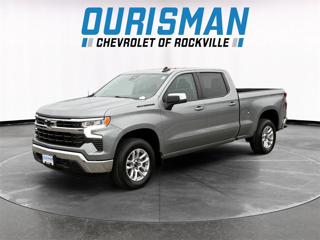 2023 Chevrolet Silverado 1500 LT photo 2