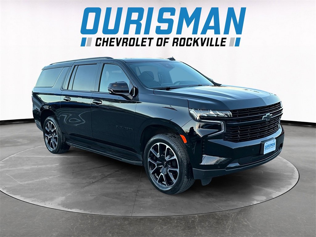 2023 Chevrolet Suburban RST's photo