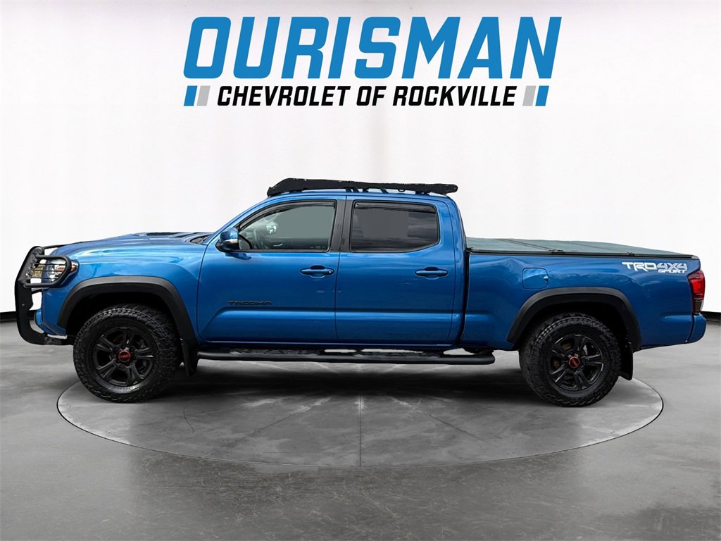2018 Toyota Tacoma TRD Sport V6 photo 3