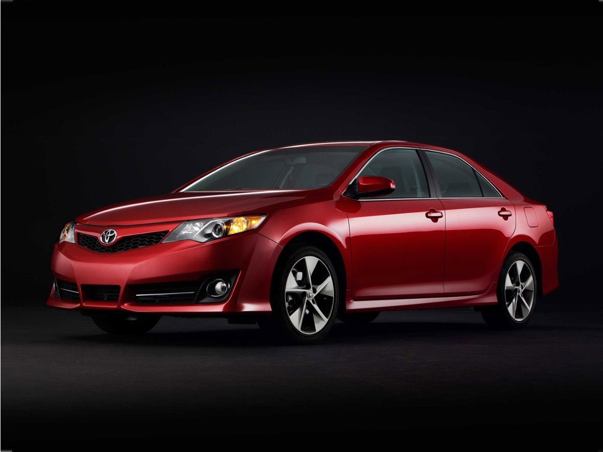 2012 Toyota Camry 2.5 Auto SE's photo