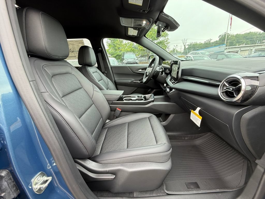 2026 Chevrolet Equinox LT - Photo 25