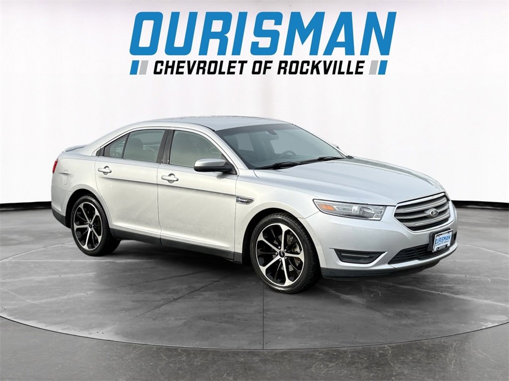 2014 Ford Taurus SEL's photo