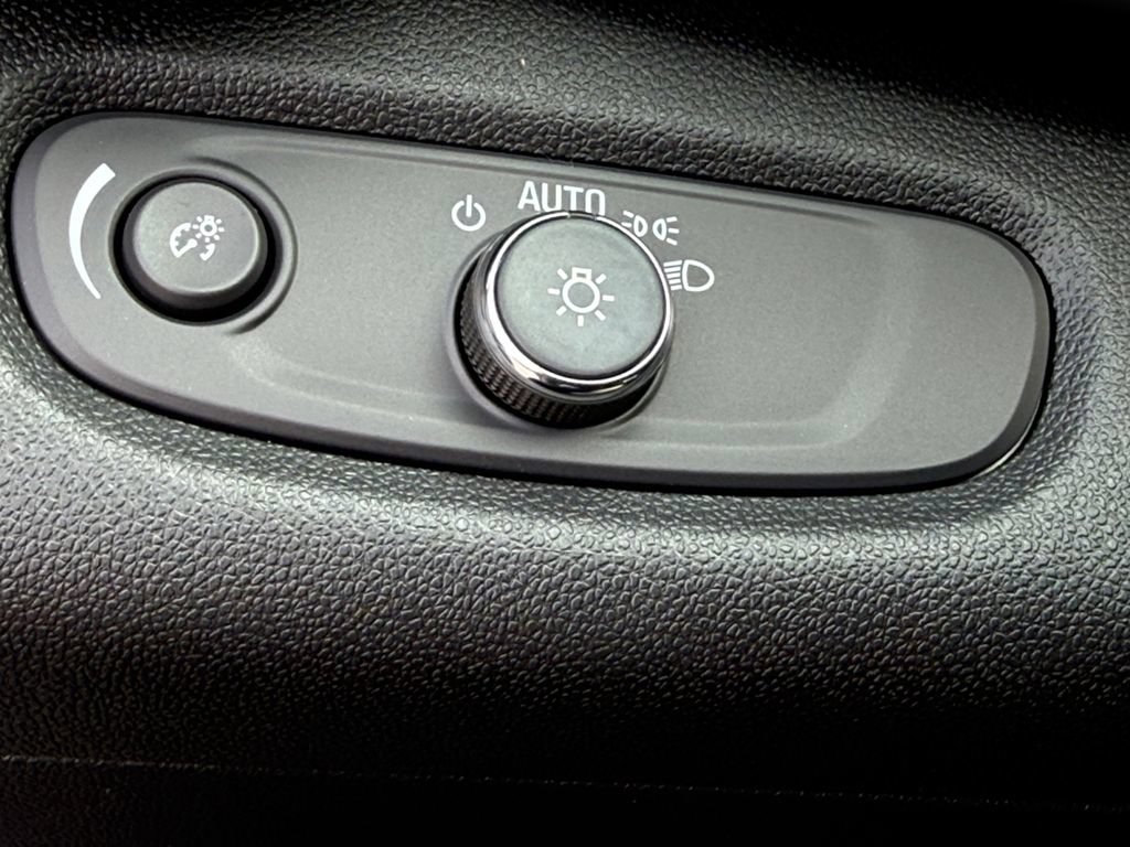 2026 Chevrolet Trax LT - Photo 20