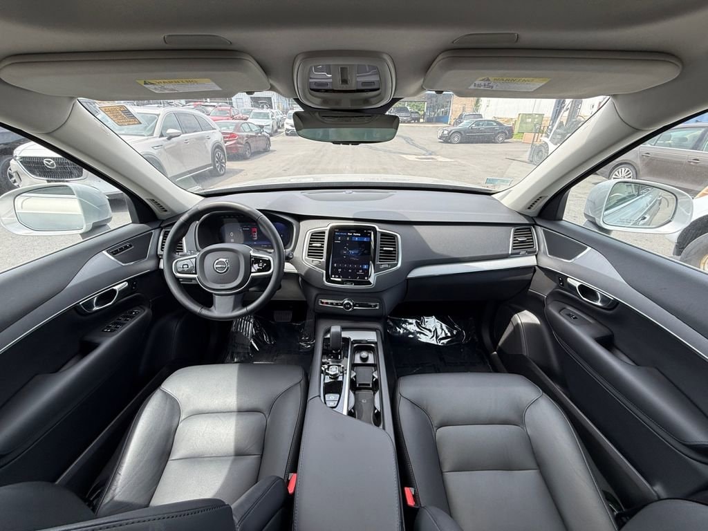 2025 Volvo XC90 Core - Photo 19