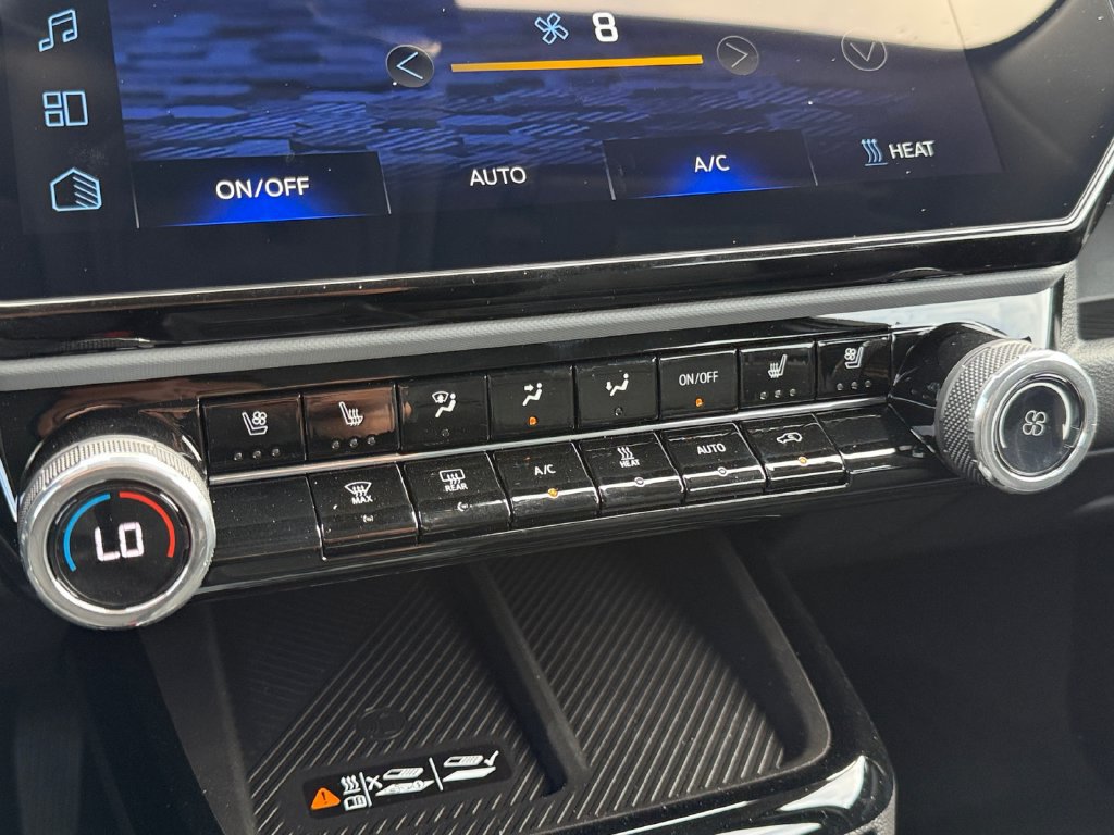 2027 Chevrolet Bolt RS - Photo 17
