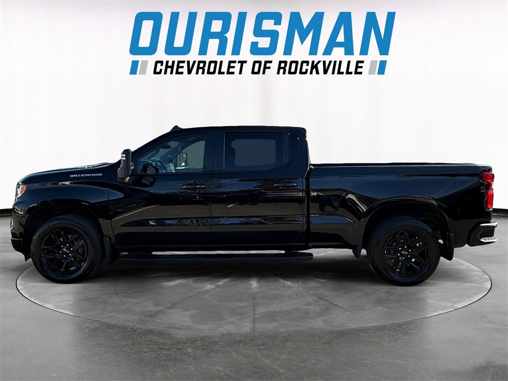 2023 Chevrolet Silverado 1500 RST photo 3