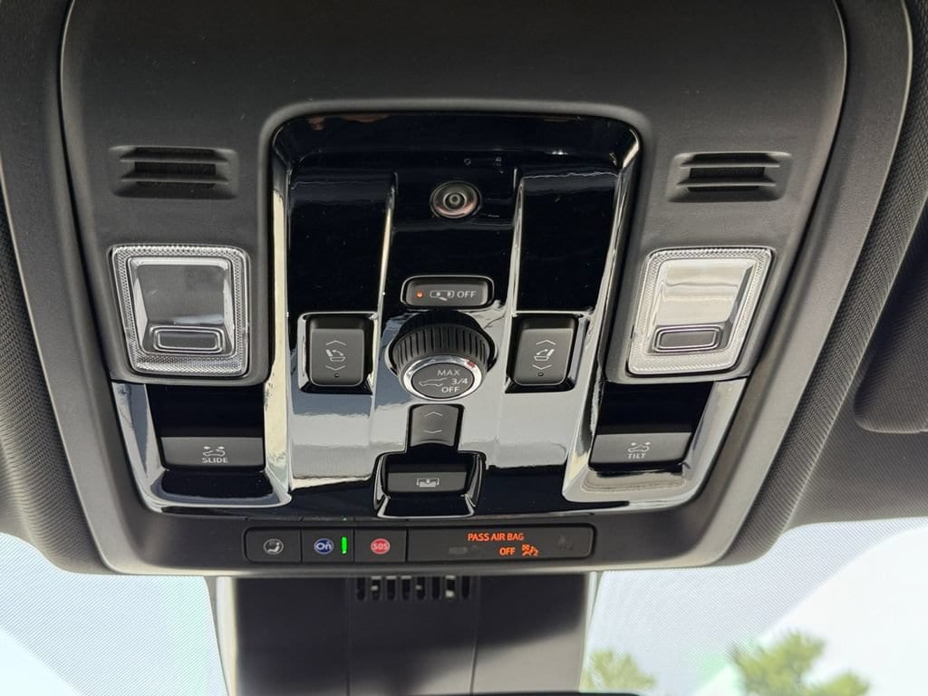 2026 Chevrolet Suburban Premier - Photo 19