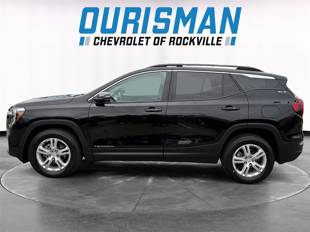 2022 Gmc Terrain SLE photo 2
