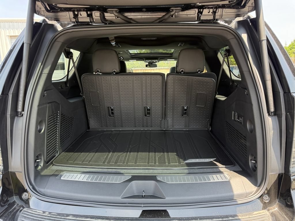 2026 Chevrolet Suburban Premier - Photo 27
