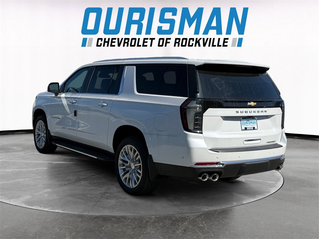 2025 Chevrolet Suburban Premier photo 4